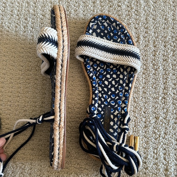 Louis Vuitton espadrille sandals - Picture 2 of 5